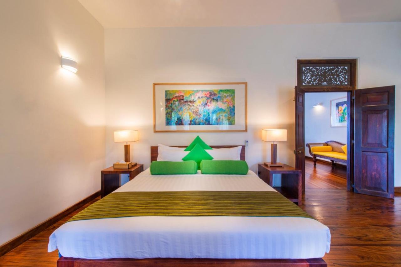 Executive Master Suite on Food & Beverage