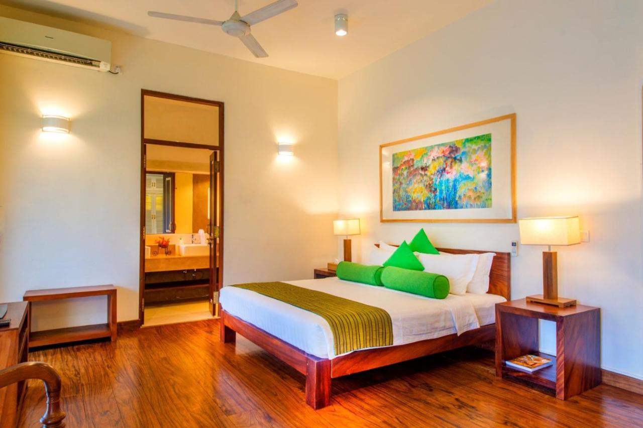 Executive Master Suite on Food & Beverage